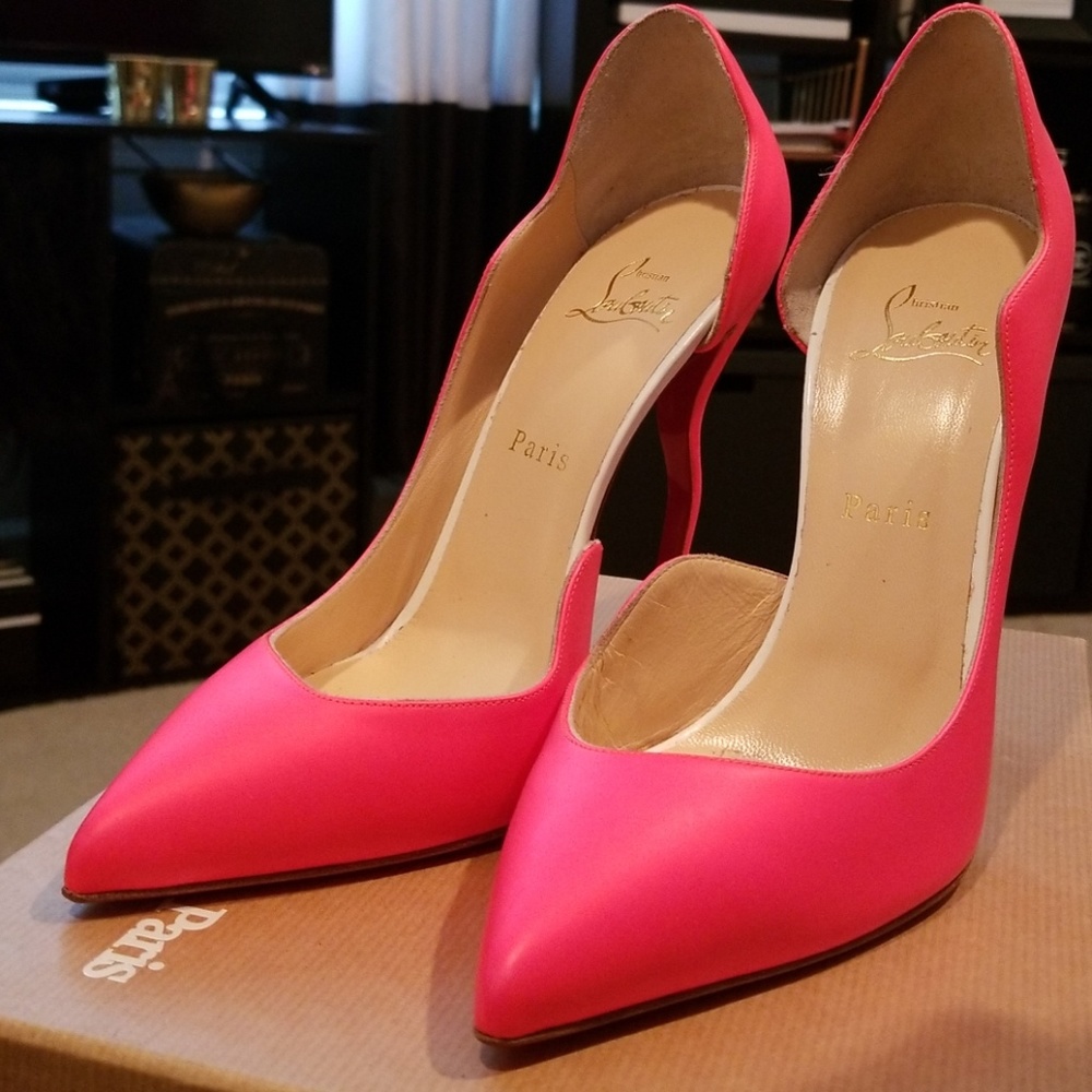 Christian Louboutin Dalida Curve Heel Pump